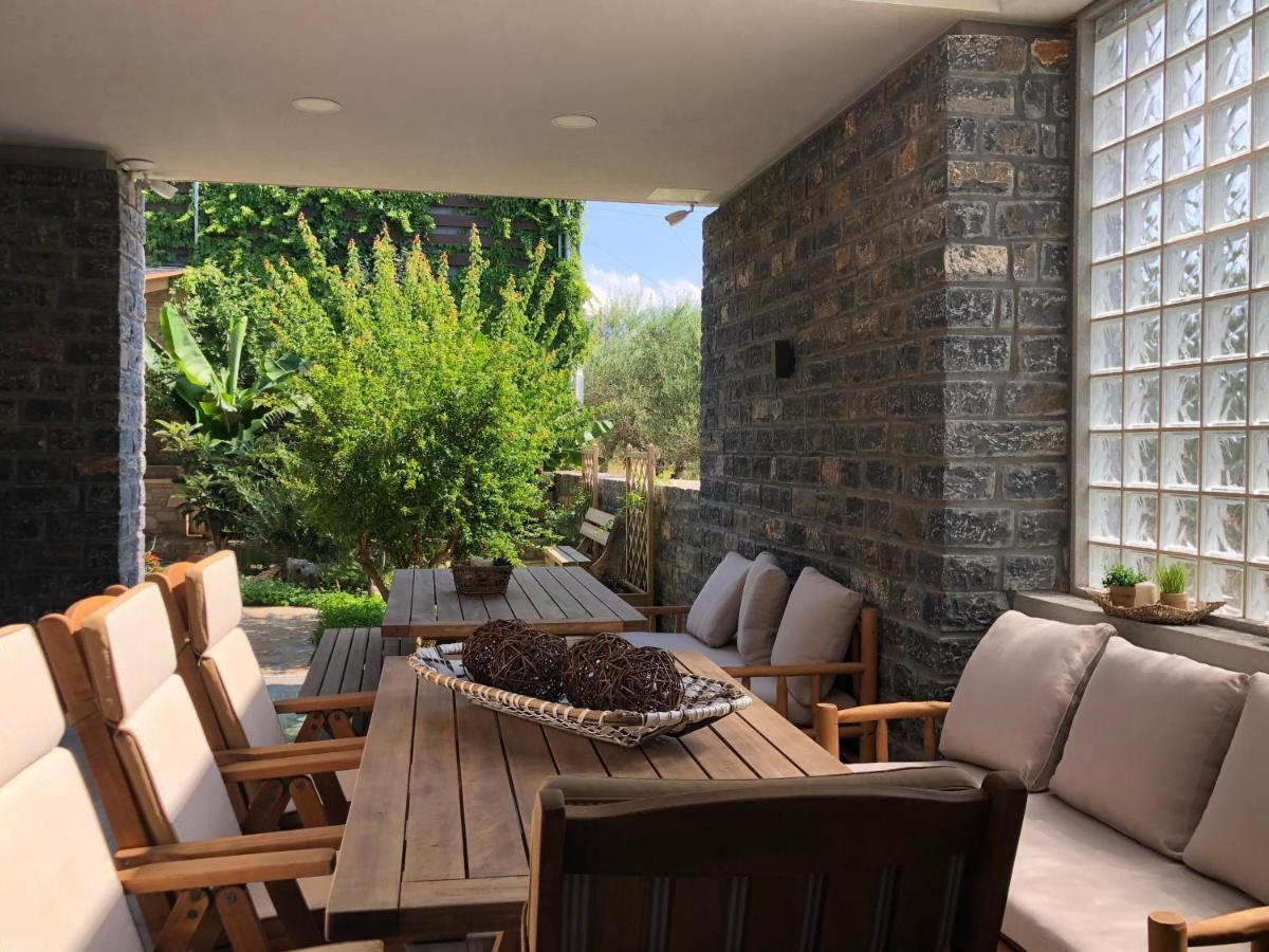 Moonlight Seafront Apartments Koutsourás Zewnętrze zdjęcie