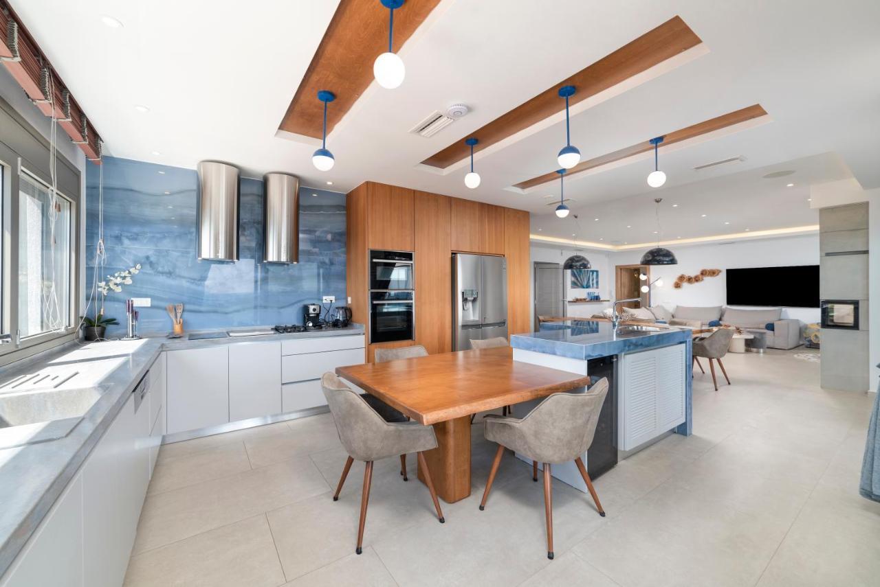 Moonlight Seafront Apartments Koutsourás Zewnętrze zdjęcie